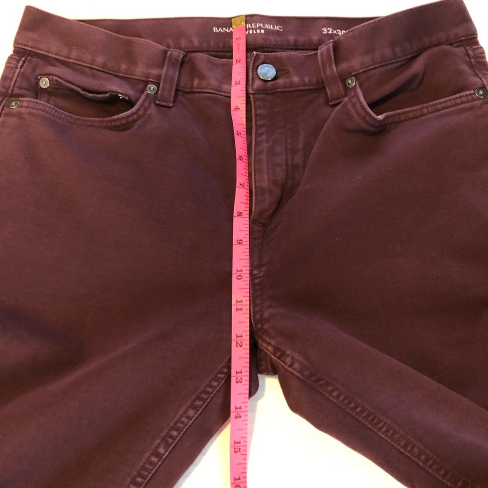 Banana Republic Men’s Travelers Jeans. Blackberry Wine. Slim fit 32 X 30 - Picture 7 of 9